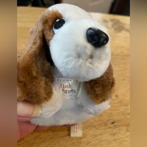 Vintage 1981 Hush Puppies Basset Hound Puppy 5” Plush Stuffed Animal